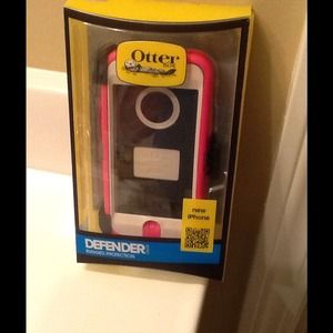 ‼️SOLD‼️Pink IPhone 5 Otterbox case