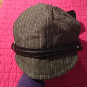Banana republic hat!