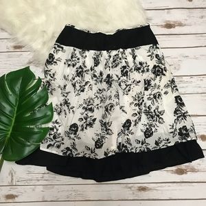 💎 Y2K Black and White Floral Skater Midi Skirt