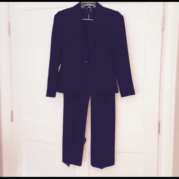 Anne Klein Black 2 Piece Suit