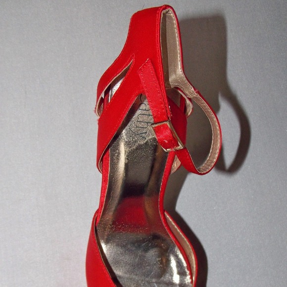 Cathy By Cathy Jean Red Heels Size: 8 US - Picture 3 of 4