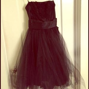 Sz 2 ABS black cocktail dress w/ tulle skirt $75