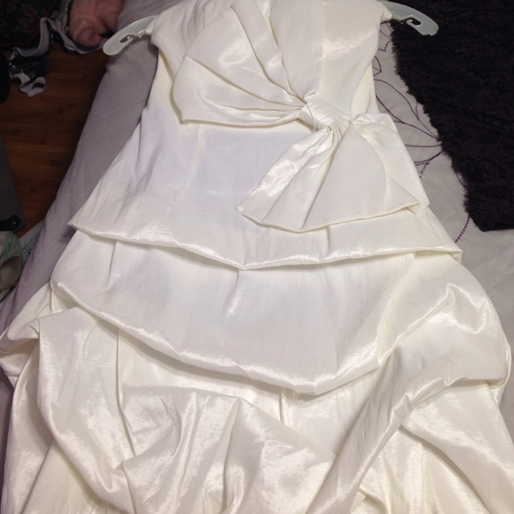 White Homecoming/Prom Dress - Picture 2 of 4