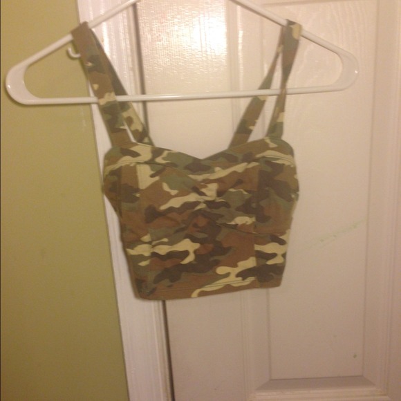 Camo crop top
