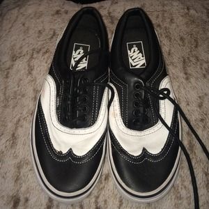 Vans old style shoes