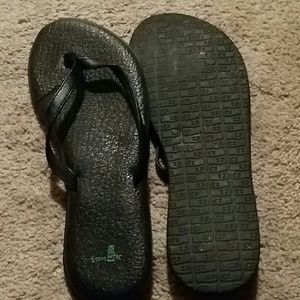 Sanuk flip flops