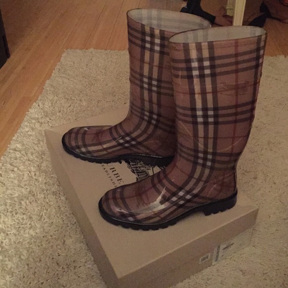 Burberry Boots - Burberry rain boots