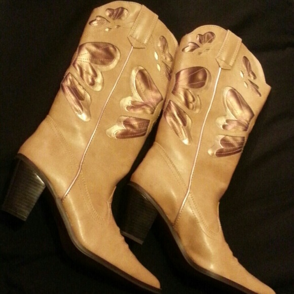Perfect condition tan gold bronze cowboy boots