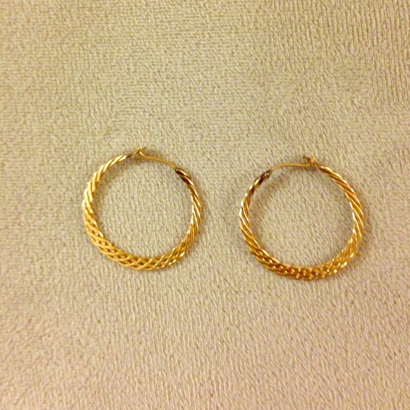 Gold woven hoop earrings