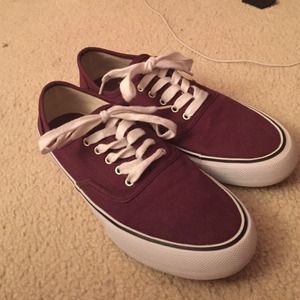 target shoes vans