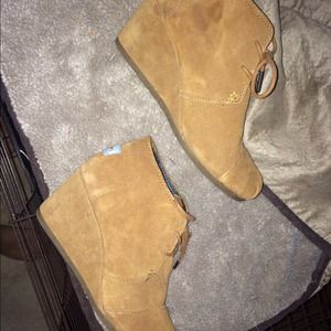 Toms Wedges