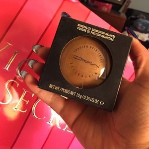 Mac Mineralize skin finish powder in dark