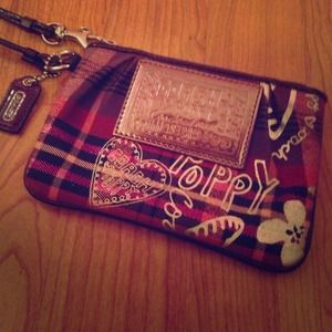 Coach Poppy Wristlet!