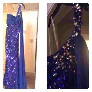 Tony bowls Royal blue beautiful gown