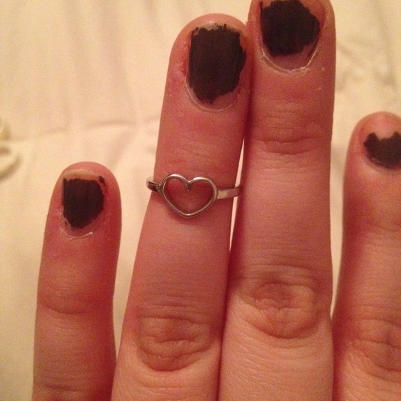 Silver heart midi ring