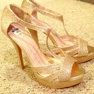 Gold Peep toe Heels