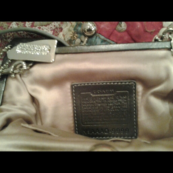 *** Sold***Coach evening clutch - Picture 2 of 4