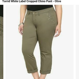 Chino Crop With Studs