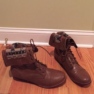 MIX NO.6 Tribal print combat boot