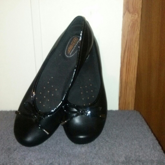 Black Flats