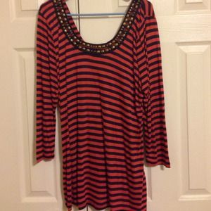 Peach and navy Jessica Simpson top