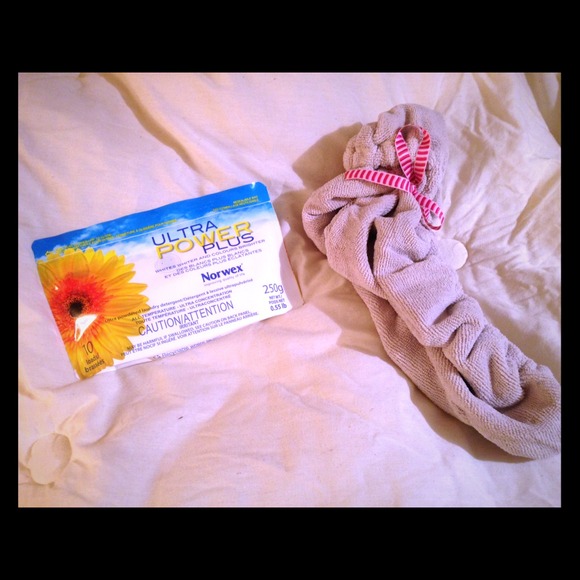 Norwex Accessories - Norwex Hair Turban and Cleaner for Turban.