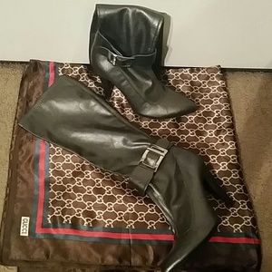 ***REDUCED***Bcbg boots