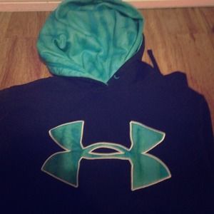 ✨BIG LOGO HOODIE UA✨ TRADES✅ NEW CONDITION