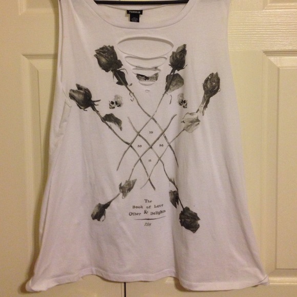 Skull and roses too