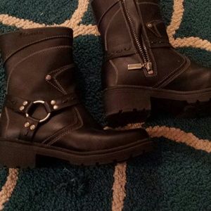 Riding boots