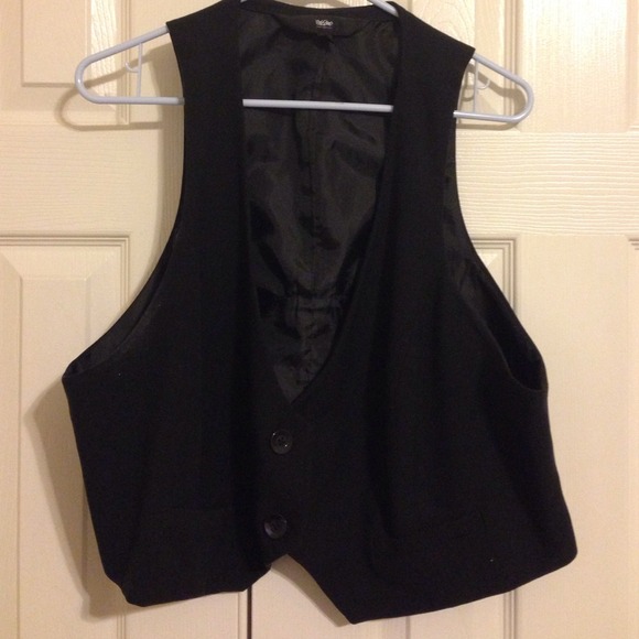 Black vest