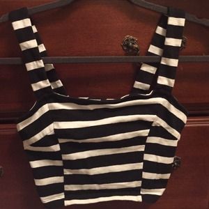 Black/white striped crop top!