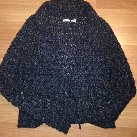 Black/grey cardigan sweater with front tie