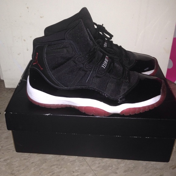 Breds 11s - Picture 2 of 4