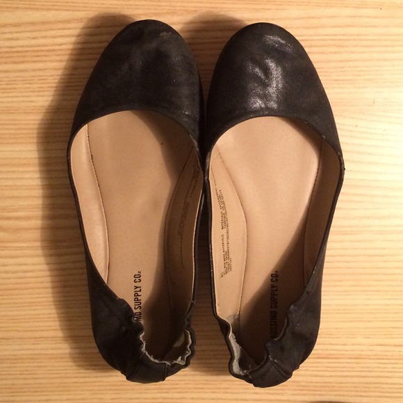 Black flats