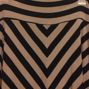 ⛔️SOLD⛔️ Black and taupe maxi skirt