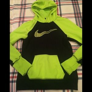 Women Nike sweatshirt small