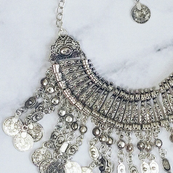 Jewelry | Large silver statement coin necklace - Picture 3 of 3