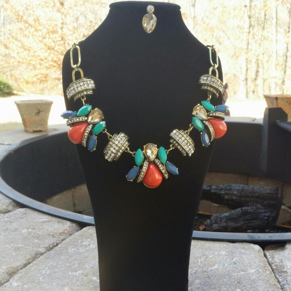 Sherrine Necklace Set-Coral