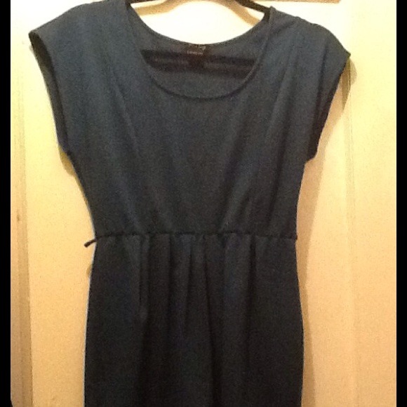 Dark green dress - Picture 2 of 4