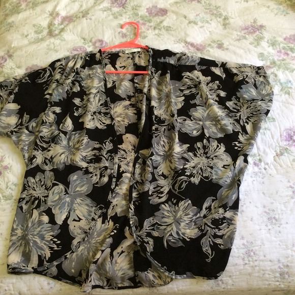 Flower kimono