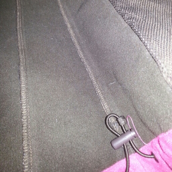 Realtree camo jacket - Picture 3 of 4