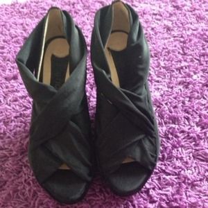 Boutique 9 Cross Strap Wedges