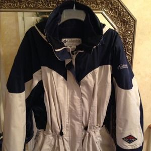 Ladies Columbia Winter Coat and Gloves