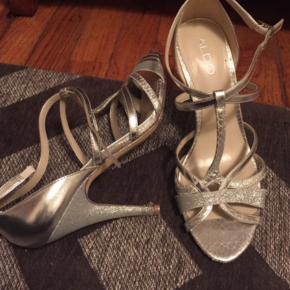 Silver sandals *WORN ONCE*