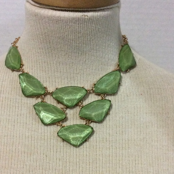 Green glitter gold tone statement necklace new