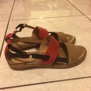 Gorgeous tan and red leather sandal for summer