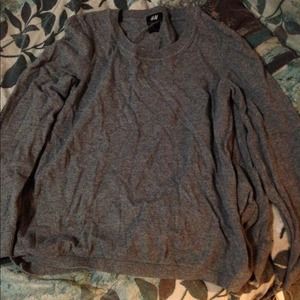 Shirt with cute patches in the elbows