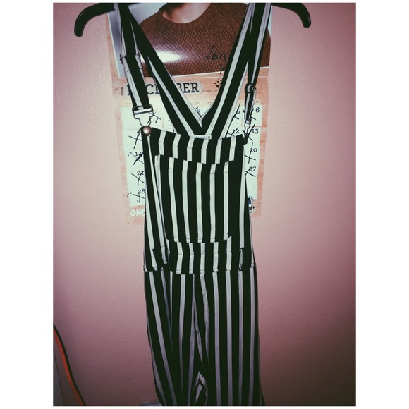 b&w forever 21 overalls
