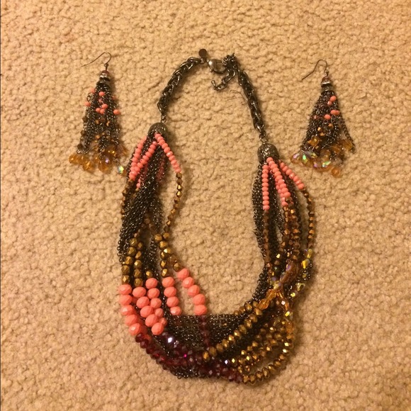 Beautiful necklace and earring set